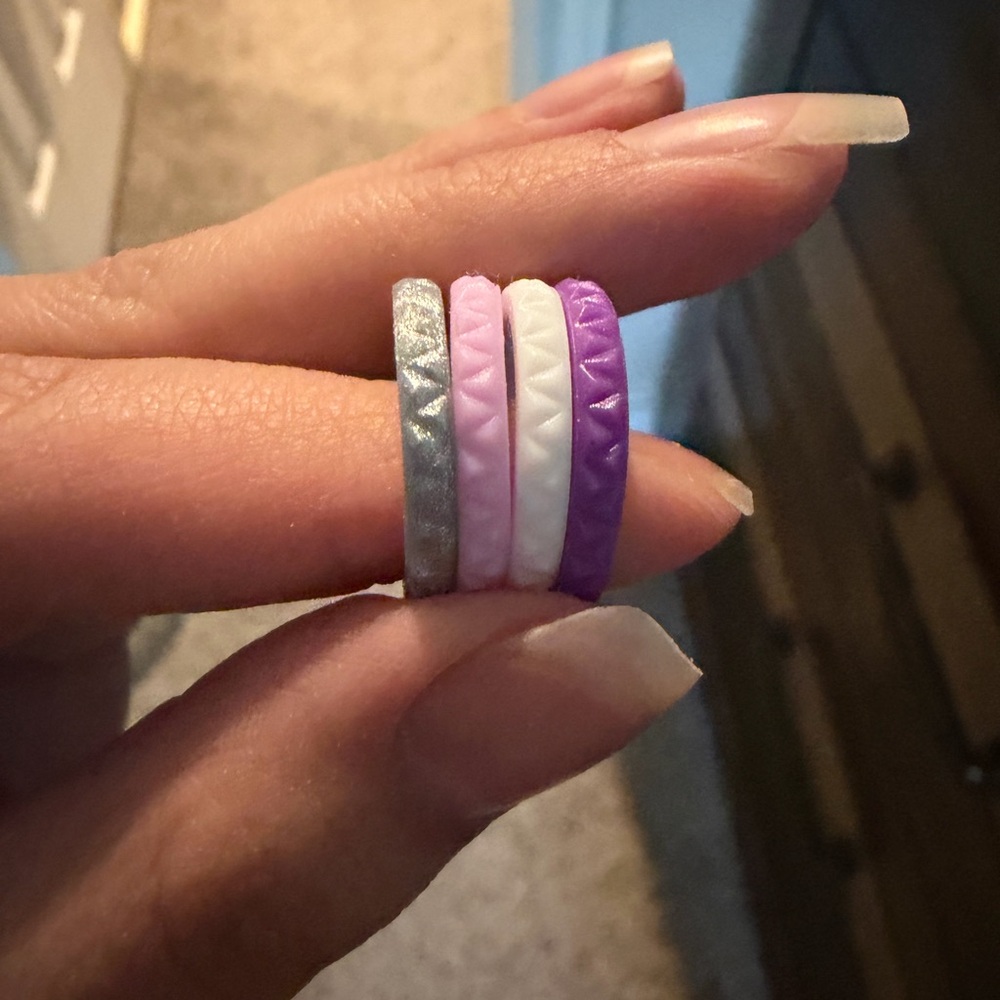 Colorful Textured Silicon Rings Set - Picture 2 of 6